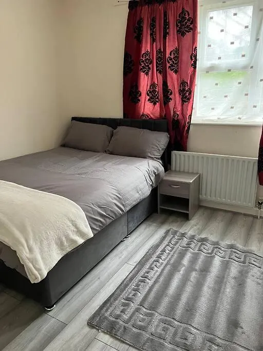 Holiday home Extra Large House In Woolwich Villa Plumstead